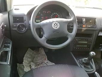 2002 Volkswagen Golf Photos