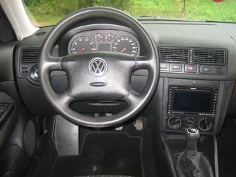 2002 Volkswagen Golf Pictures