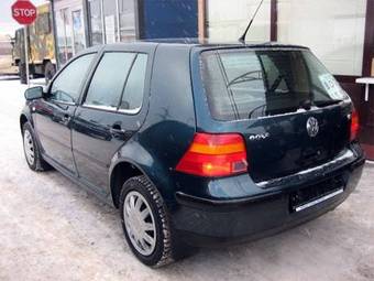 2003 Volkswagen Golf Photos