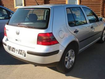 2003 Volkswagen Golf Pictures