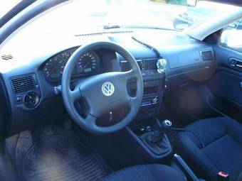 2003 Volkswagen Golf Pics