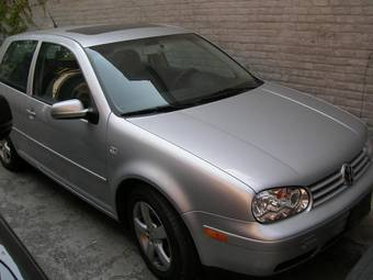 2003 Volkswagen Golf Photos