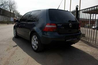 2003 Volkswagen Golf Photos