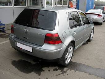 2003 Volkswagen Golf Pictures