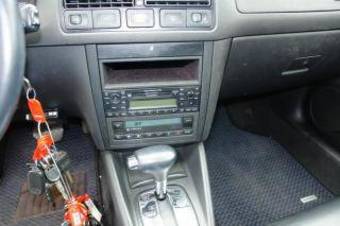 2003 Volkswagen Golf Photos