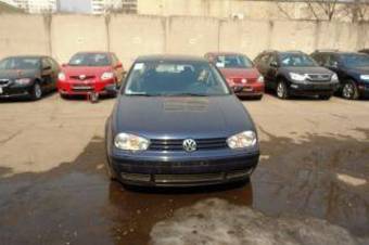 2003 Volkswagen Golf Photos