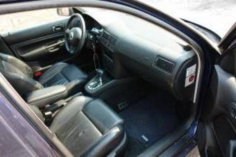2003 Volkswagen Golf Pictures