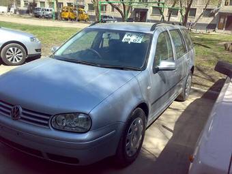 2003 Volkswagen Golf Pictures