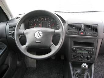 2003 Volkswagen Golf Pictures