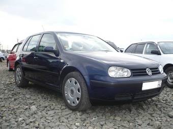 2003 Volkswagen Golf Photos