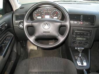 2003 Volkswagen Golf Photos