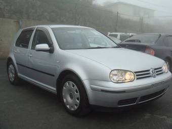 2003 Volkswagen Golf Photos