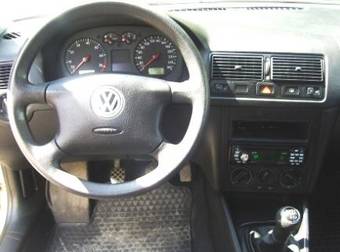 2003 Volkswagen Golf Images
