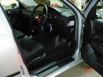 2003 Volkswagen Golf Photos