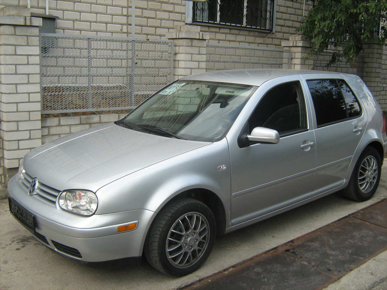 2003 Volkswagen Golf