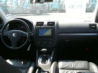 2004 Volkswagen Golf Pics