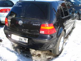 2004 Volkswagen Golf Photos