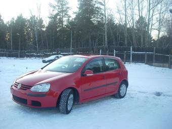 2004 Volkswagen Golf Photos