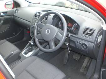 2004 Volkswagen Golf Pictures