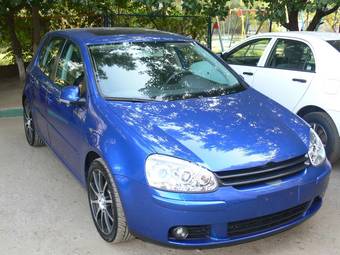 2004 Volkswagen Golf Photos