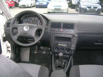2005 Volkswagen Golf Pics