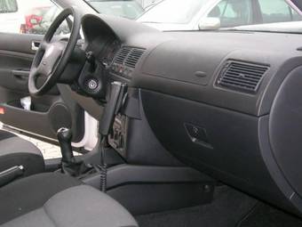 2005 Volkswagen Golf Pictures