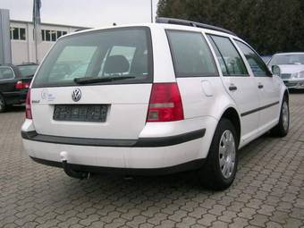 2005 Volkswagen Golf Photos