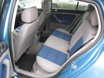 2005 Volkswagen Golf Photos