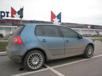 2005 Volkswagen Golf Photos