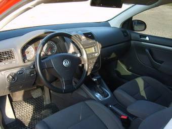 2005 Volkswagen Golf Pictures