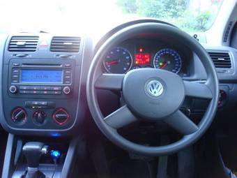 2005 Volkswagen Golf Pictures