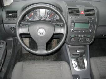 2006 Volkswagen Golf Photos