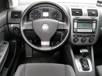 2007 Volkswagen Golf Photos