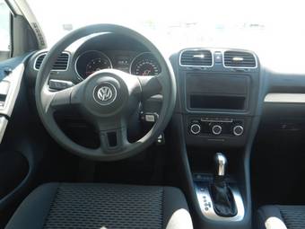 2012 Volkswagen Golf Images