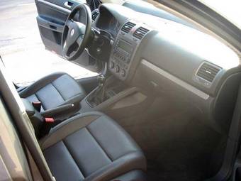 2005 Volkswagen Jetta Pictures