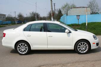 2005 Volkswagen Jetta Pictures
