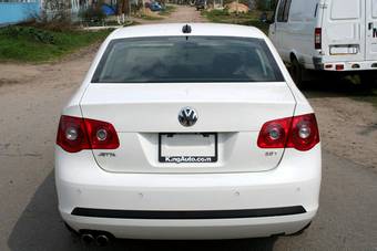 2005 Volkswagen Jetta Photos