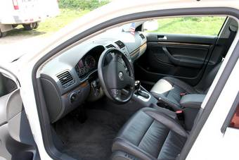 2005 Volkswagen Jetta Photos