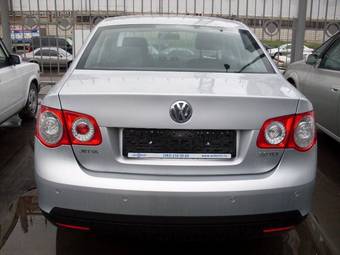 2005 Volkswagen Jetta Pictures