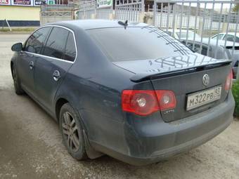 2005 Volkswagen Jetta Pictures