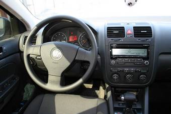 2009 Volkswagen Jetta Photos