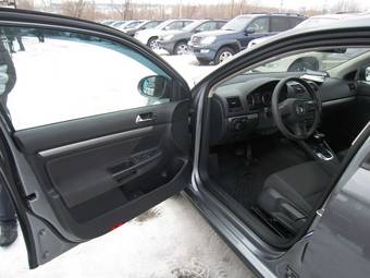 2010 Volkswagen Jetta Pictures