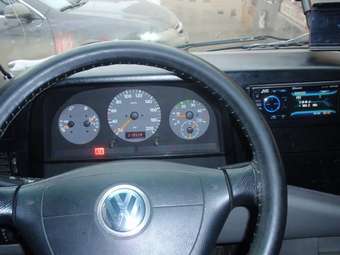 2002 Volkswagen LT Photos
