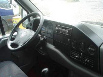 2003 Volkswagen LT Pictures