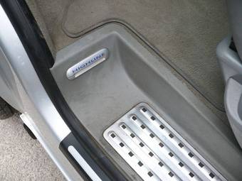 2004 Volkswagen Multiven Pics