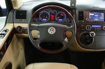 2006 Volkswagen Multiven Photos