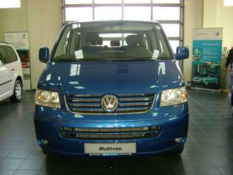 2008 Volkswagen Multiven Photos