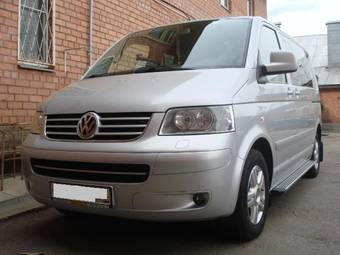 2008 Volkswagen Multiven Photos