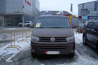 2010 Volkswagen Multiven Pictures