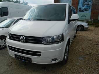 2010 Volkswagen Multiven Photos